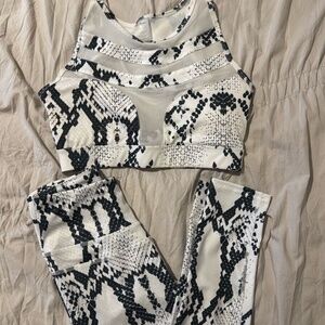 Fashion nova workout set